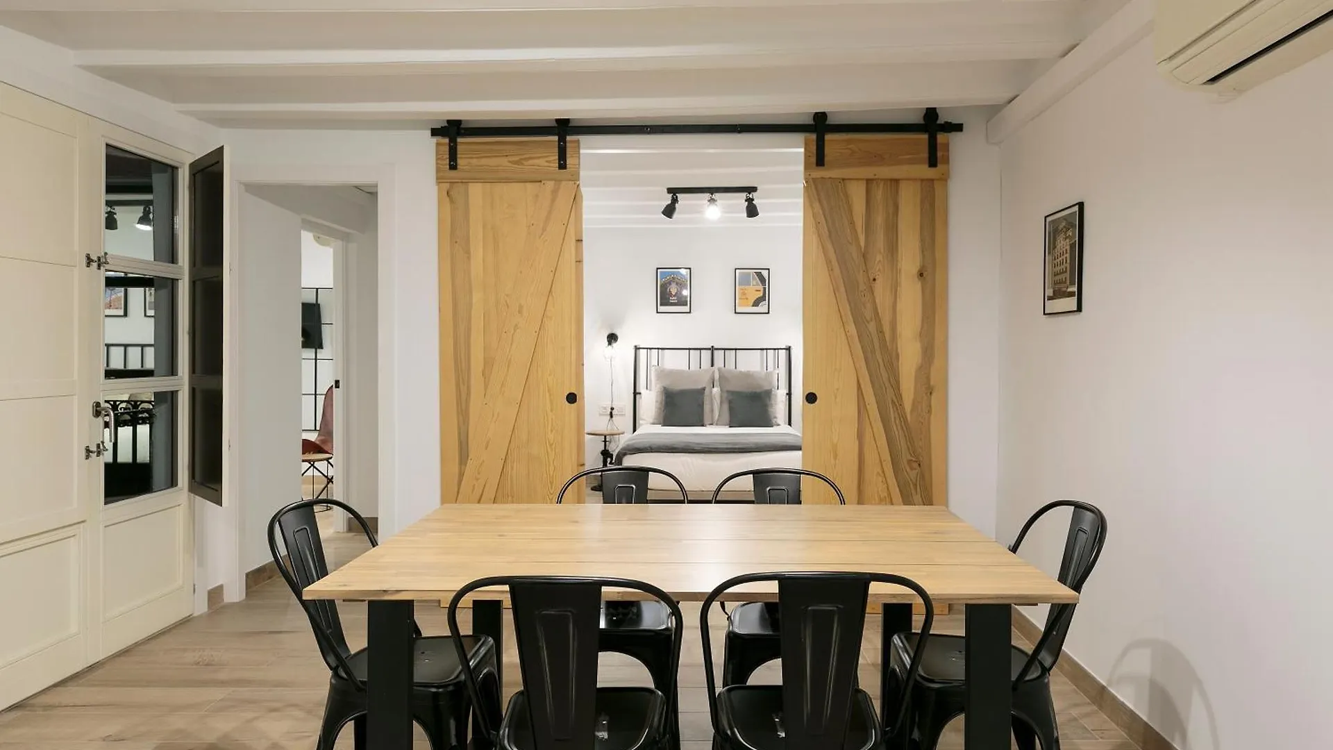 Keyfamily Loft Las Ramblas Barcelona Apartment
