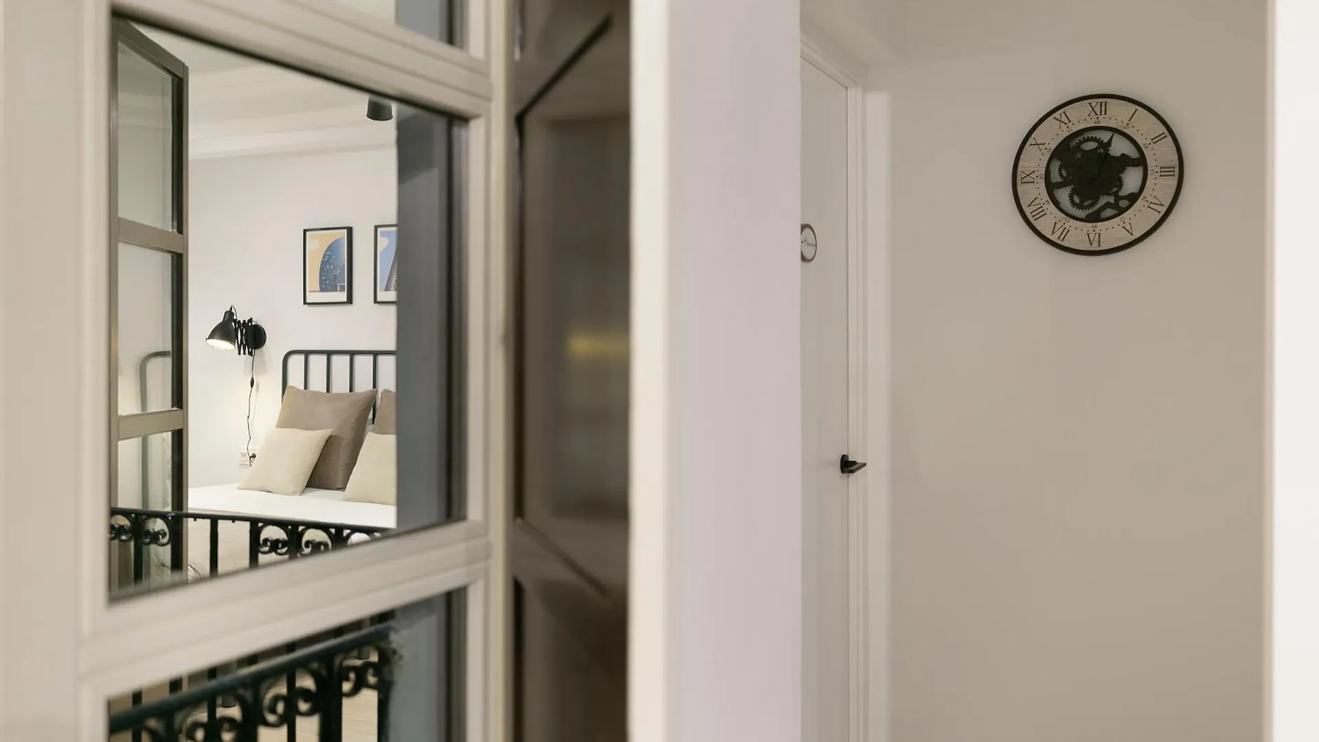 Keyfamily Loft Las Ramblas Barcelona Spain
