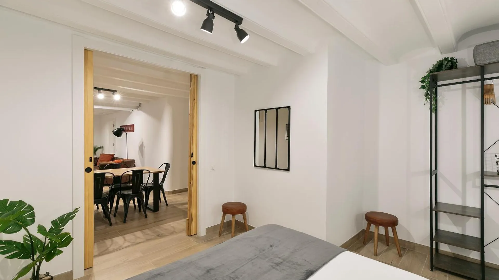 Keyfamily Loft Las Ramblas Barcelona Apartment