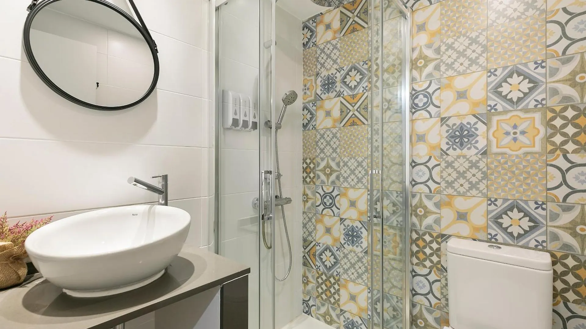 Keyfamily Loft Las Ramblas Barcelona Apartment